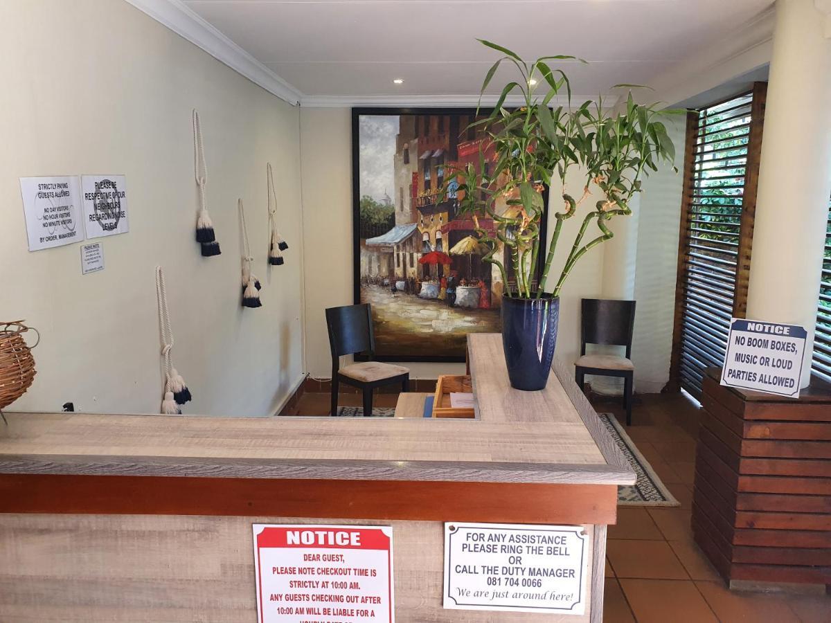 Sun Deck Lodge Hartbeespoort Exterior photo